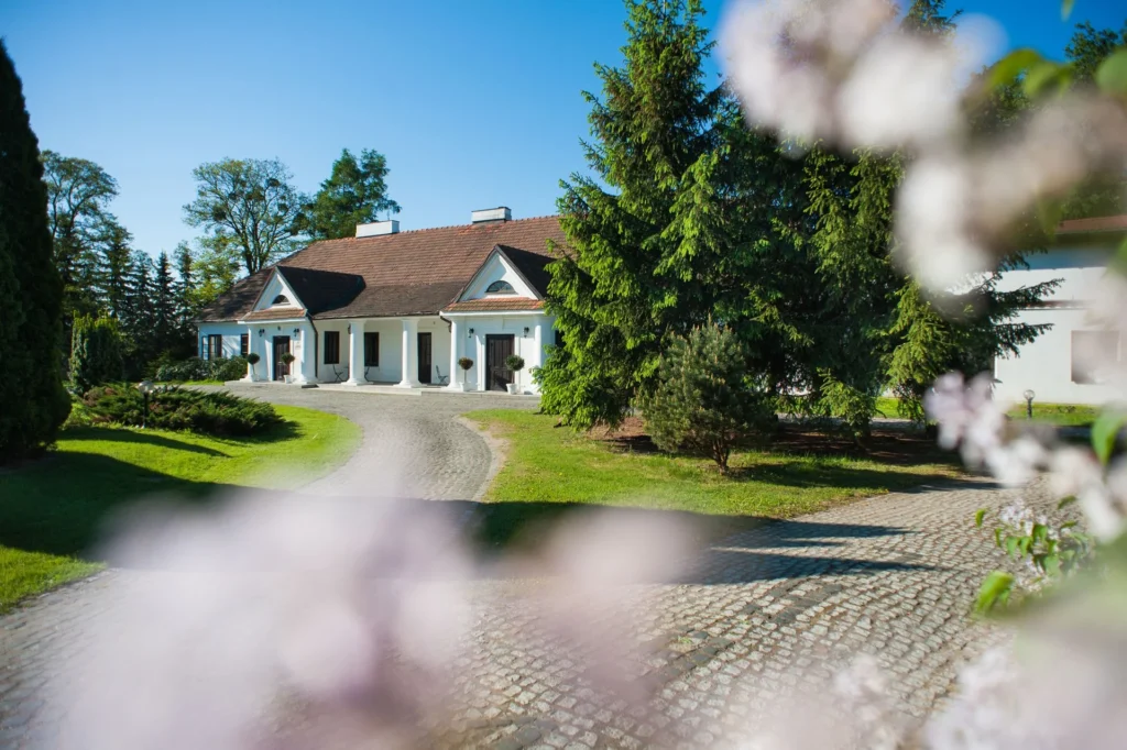 Jaworowy Dwór main